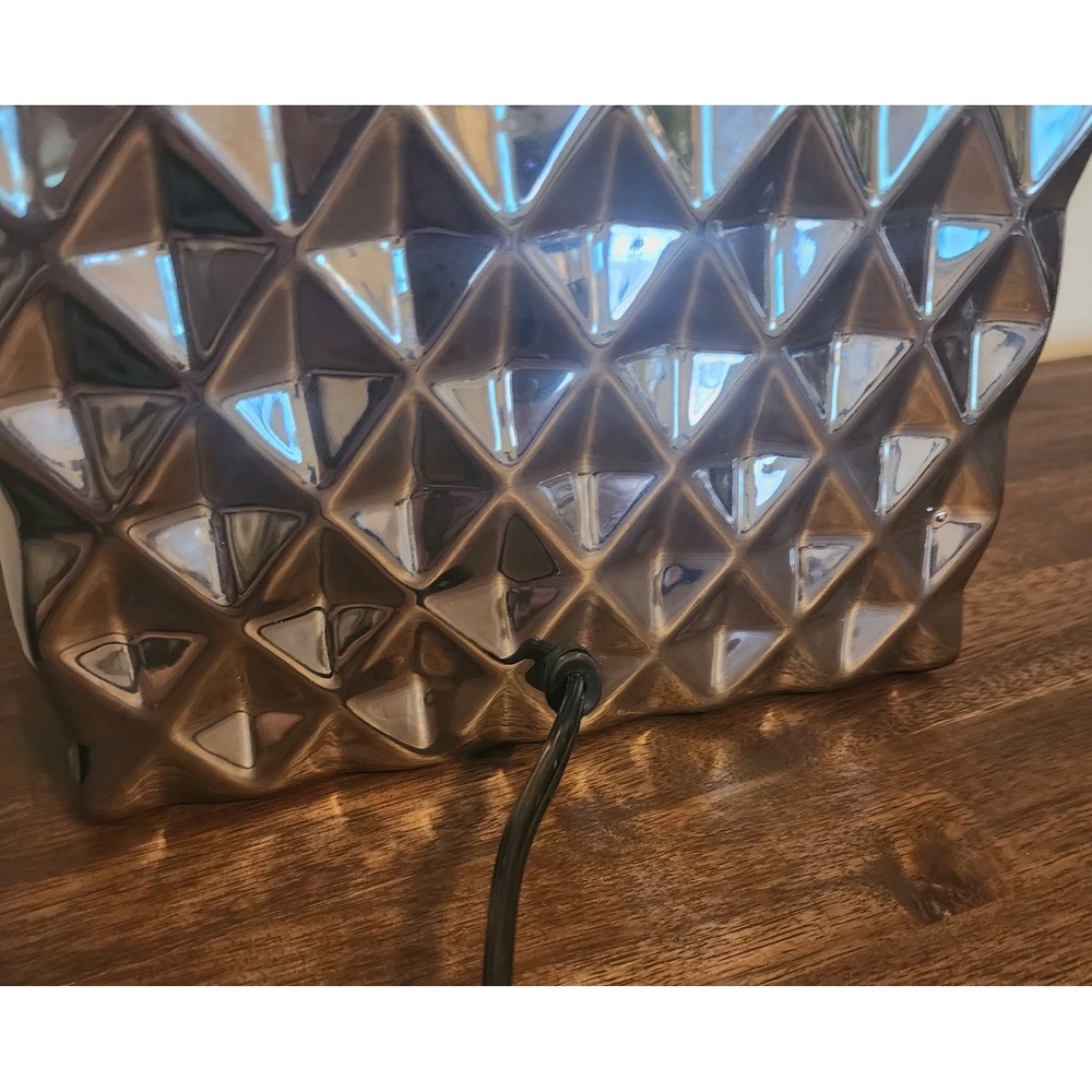 Geometric Lamp - Picture 7 of 9